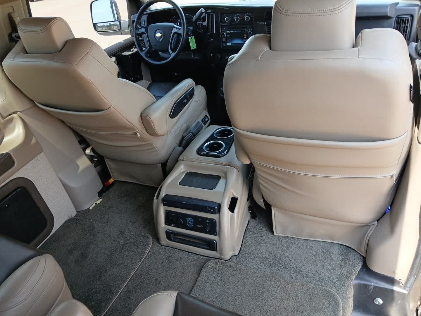 Used 2021 Chevrolet Express 2500 w/ Enhanced Convenience Package RWD image 61