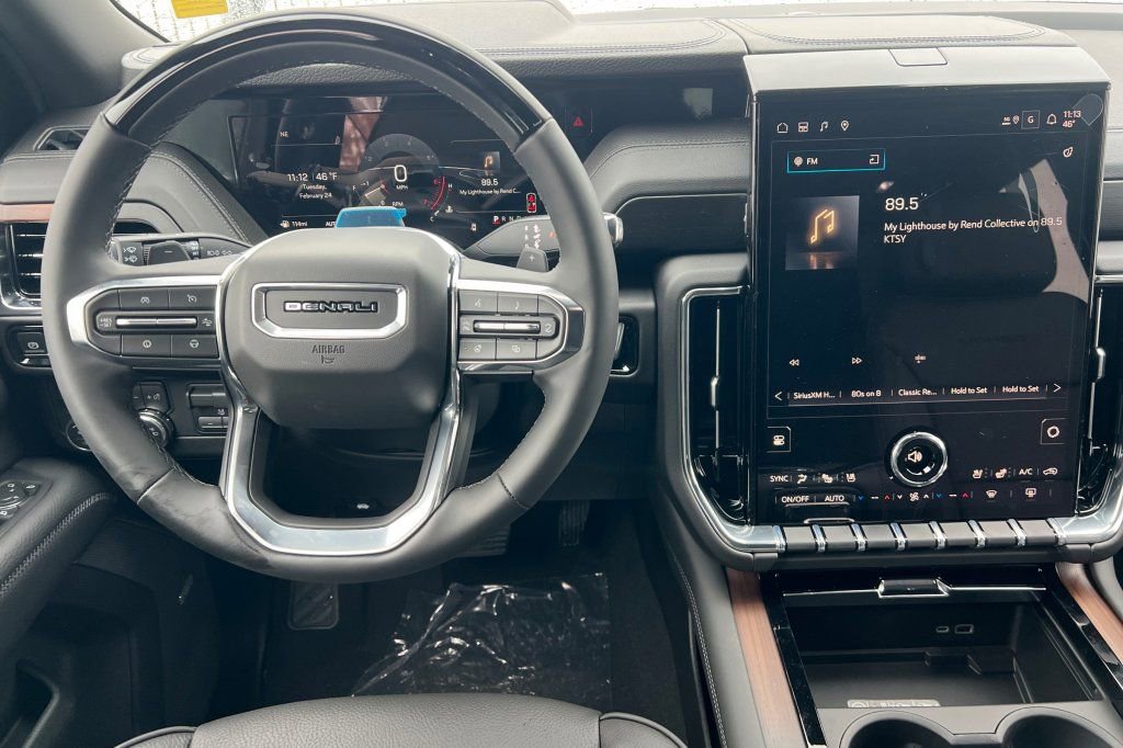 New 2026 GMC Yukon Denali w/ Denali Reserve Package image 10