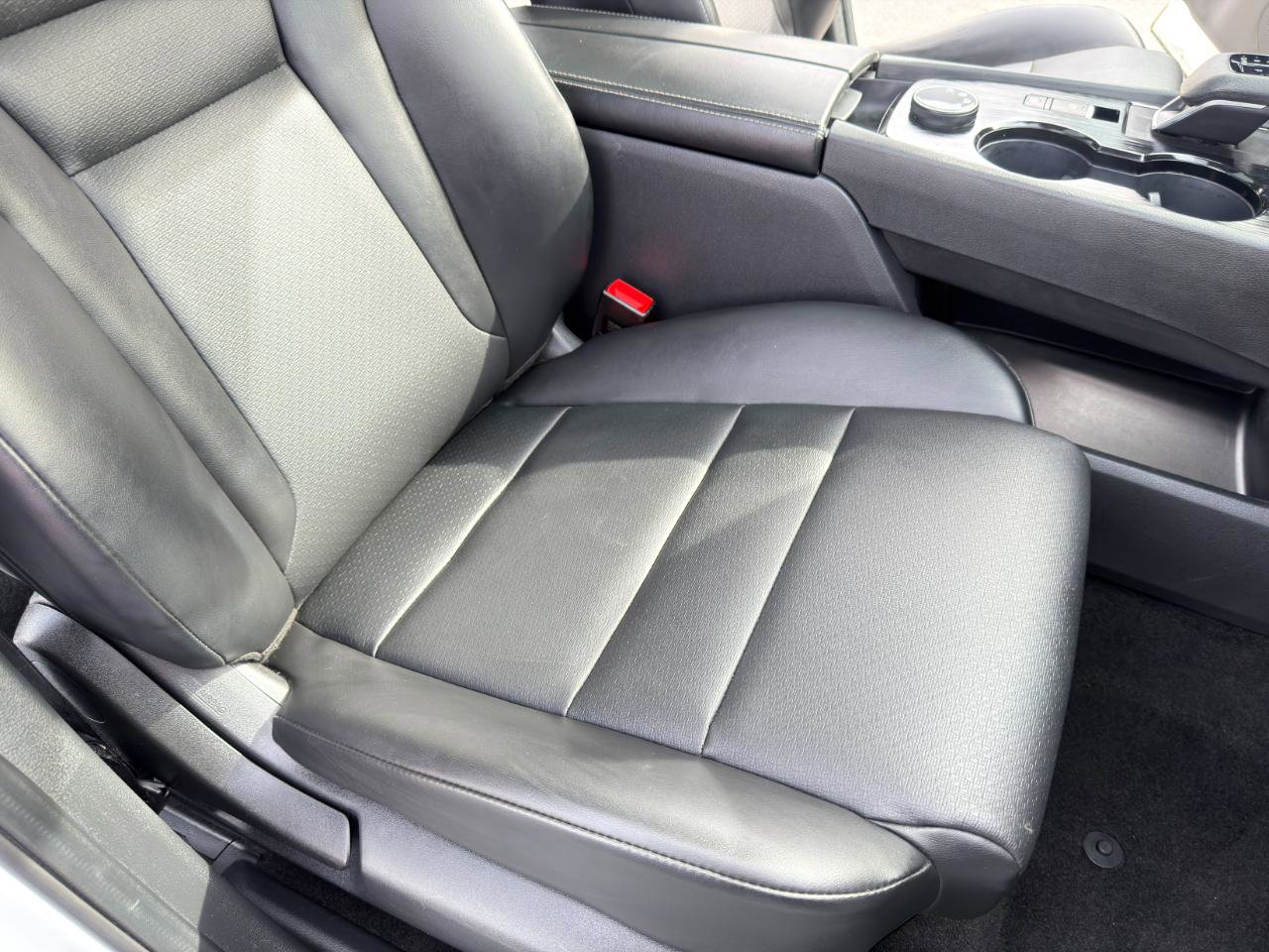 Used 2021 Nissan Rogue SV w/ Premium Package AWD/4WD image 32