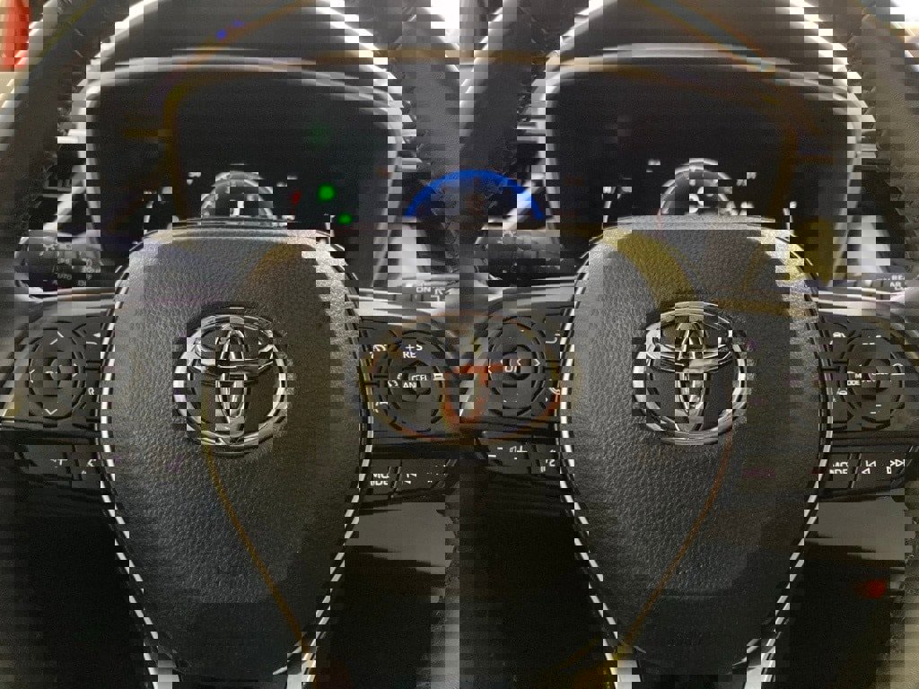 Used 2023 Toyota Corolla XSE image 15