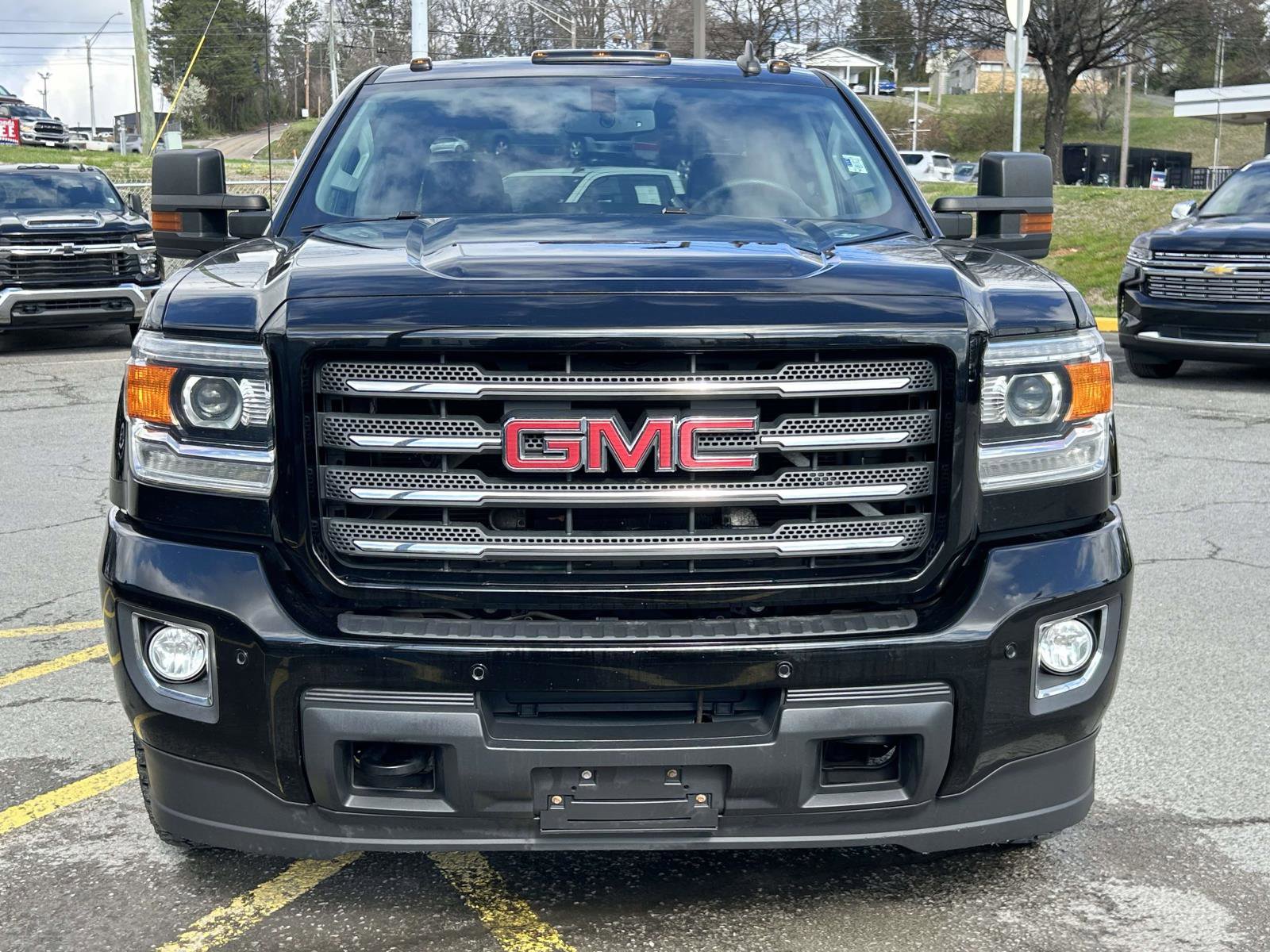 Used 2017 GMC Sierra 2500 SLT w/ All Terrain X HD Package image 8