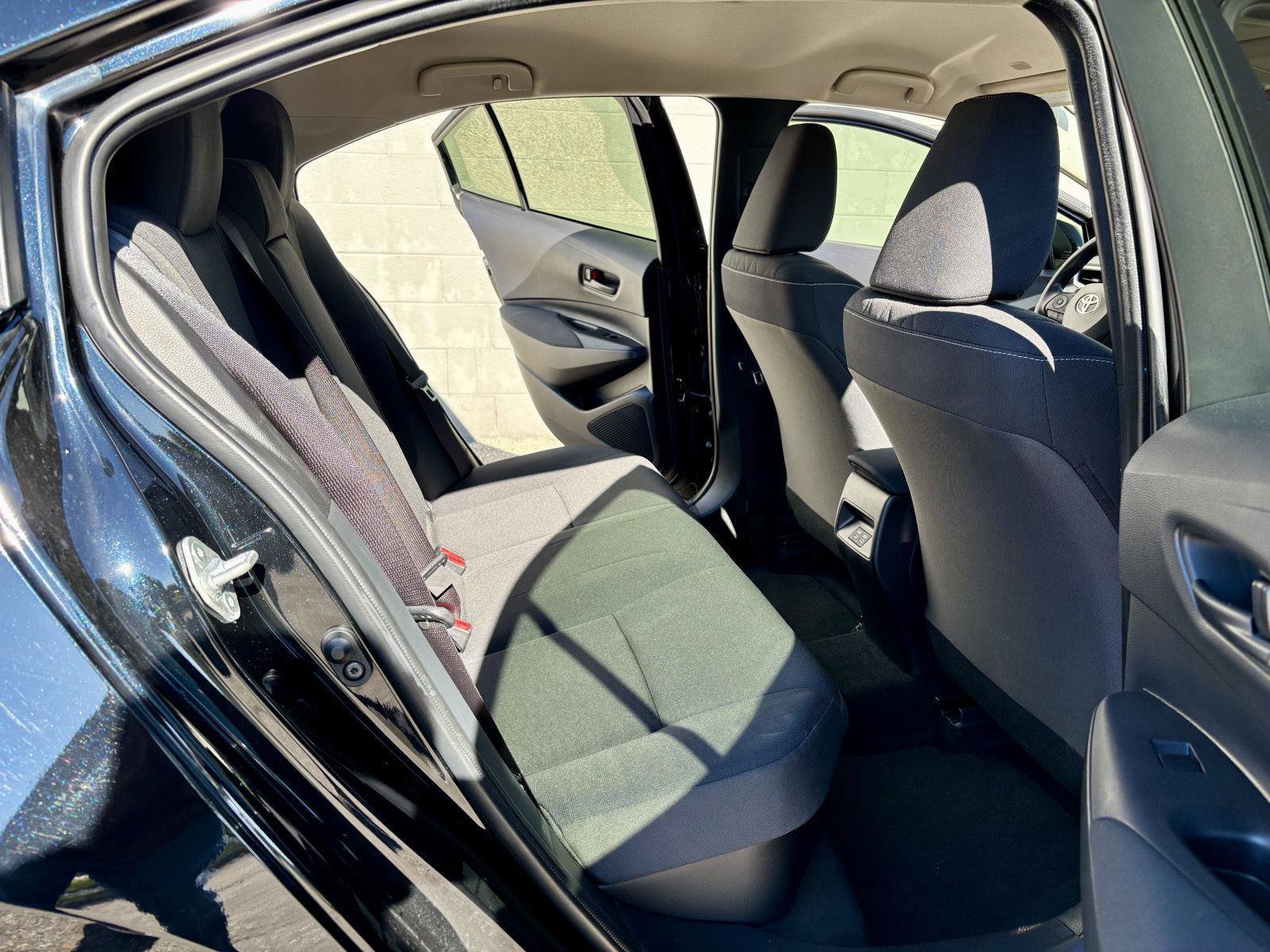 Used 2025 Toyota Corolla LE image 9