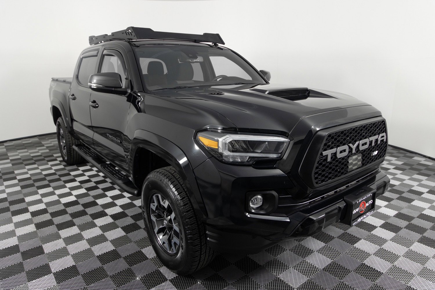 Used 2022 Toyota Tacoma TRD Sport w/ Technology Package image 10