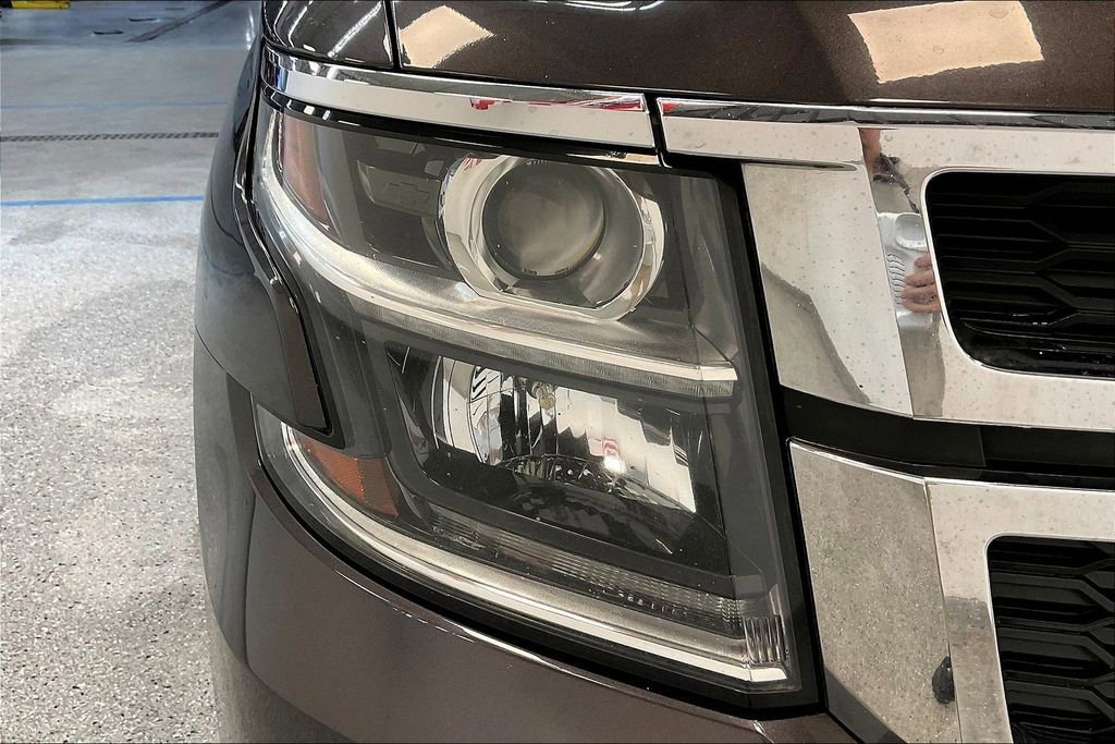 Used 2018 Chevrolet Tahoe LT AWD/4WD image 32