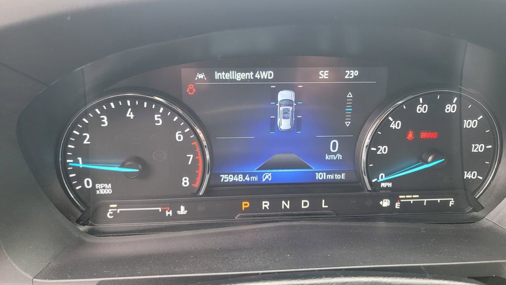 Used 2021 Ford Explorer XLT w/ Equipment Group 202A image 19