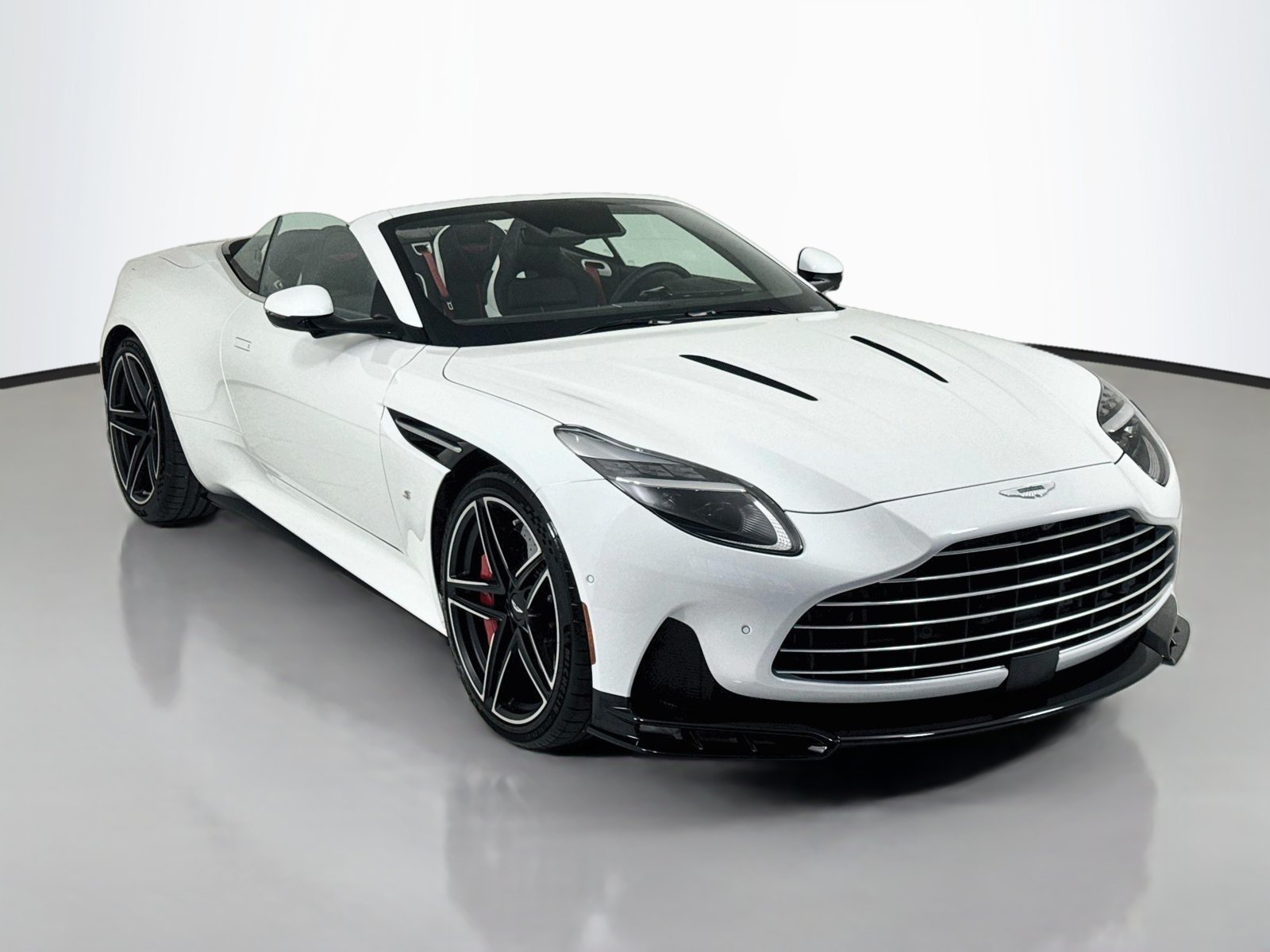 Used 2026 Aston Martin DB12 Convertible RWD image 1