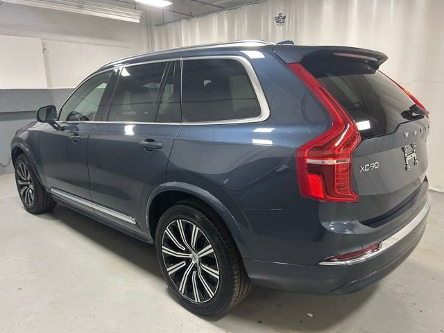 Used 2025 Volvo XC90 B5 Core image 2