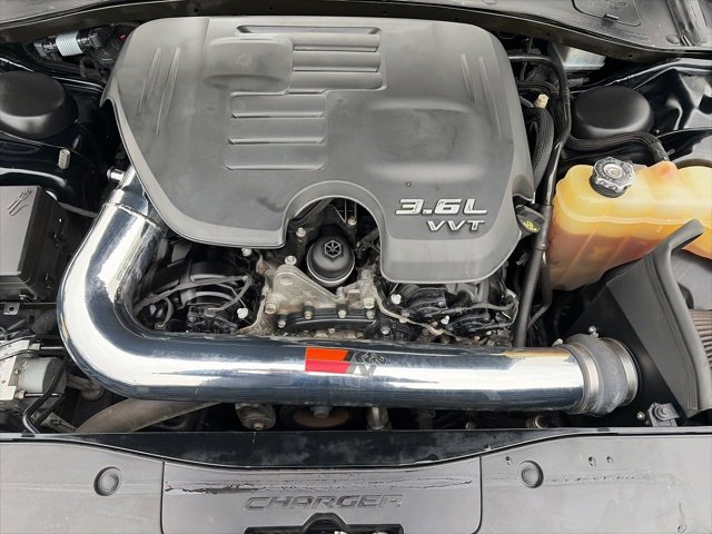 Used 2018 Dodge Charger GT image 31