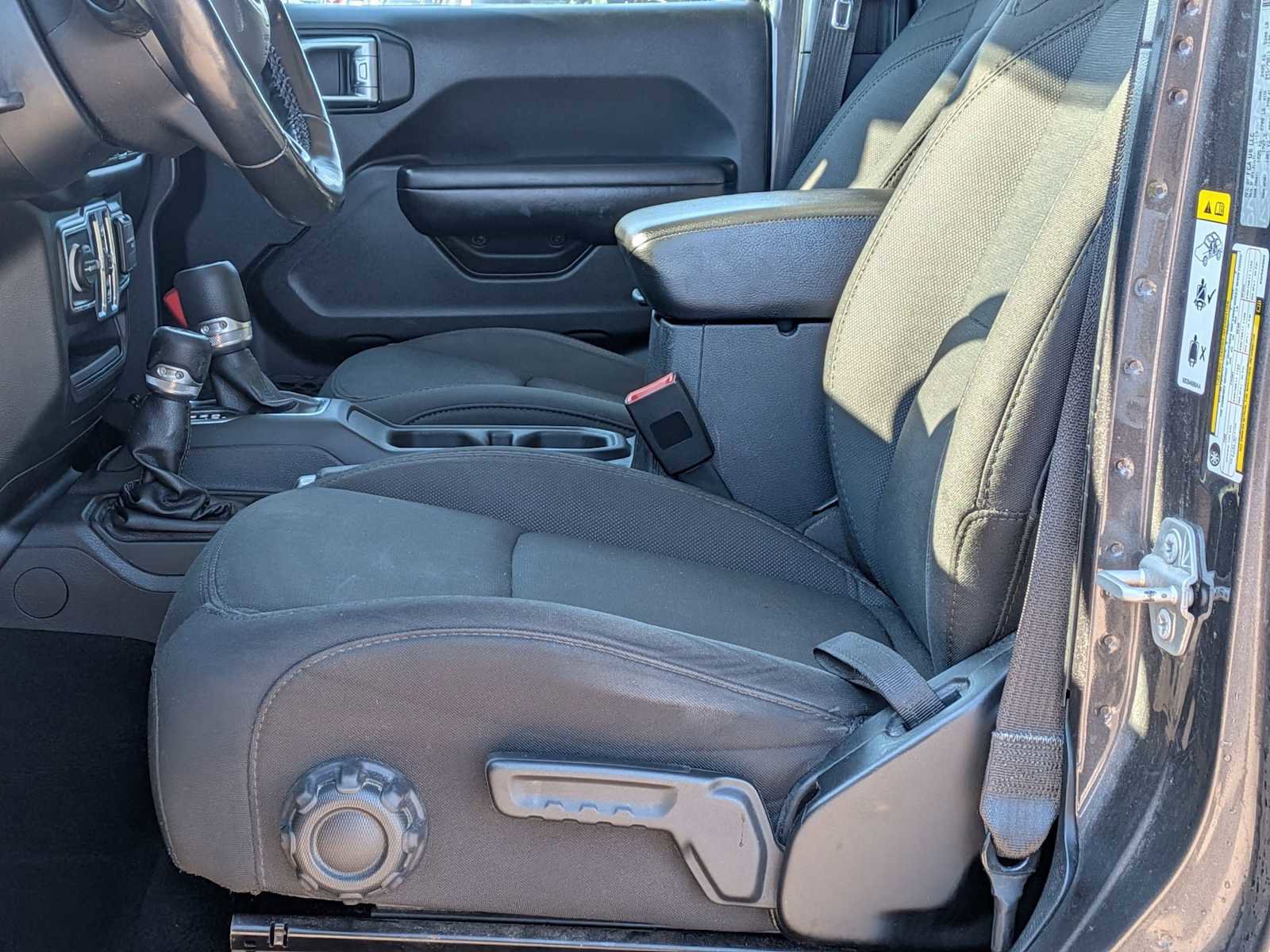 Used 2019 Jeep Wrangler Unlimited Sport S AWD/4WD image 15