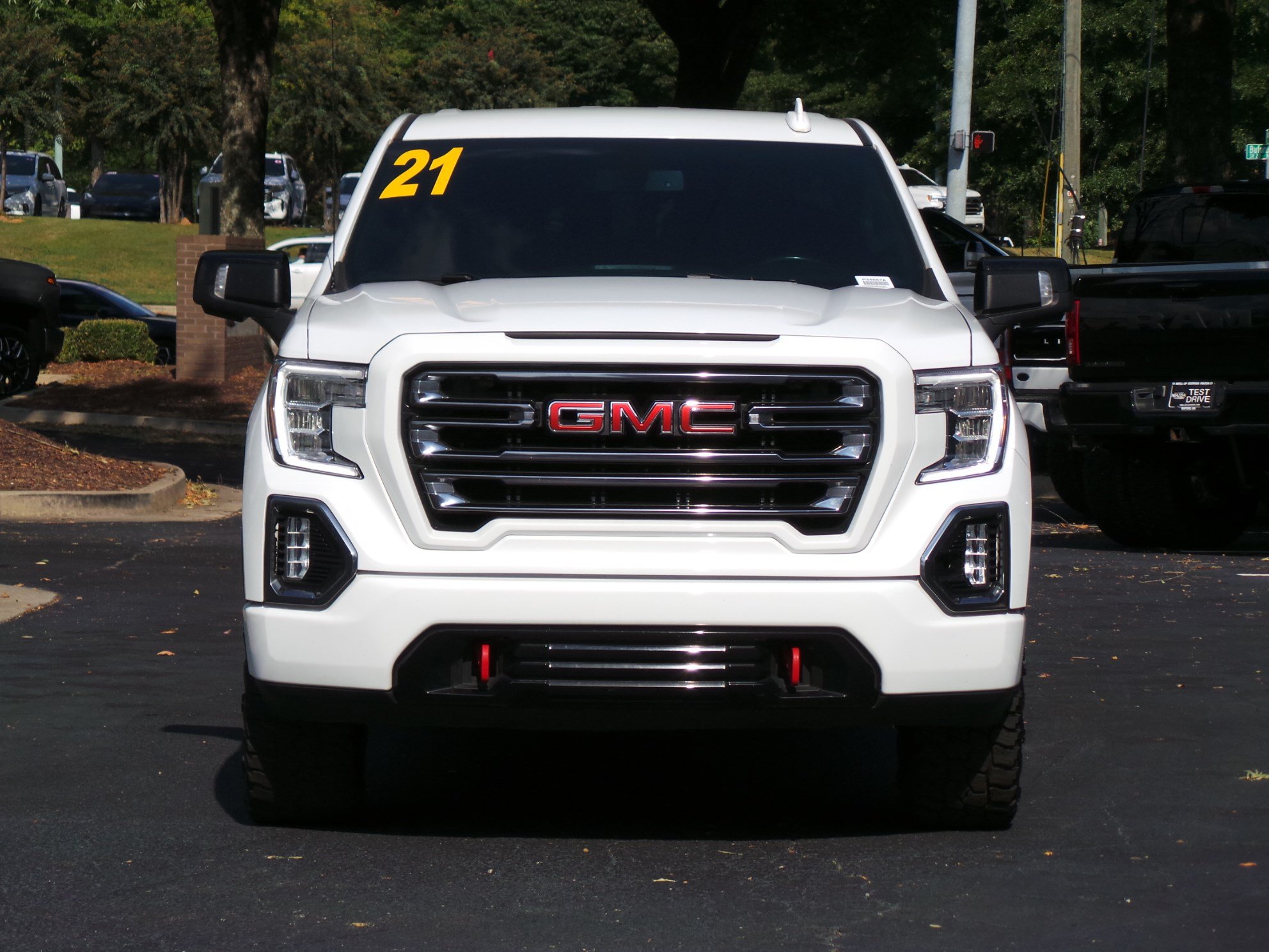 Used 2021 GMC Sierra 1500 AT4 AWD/4WD image 18