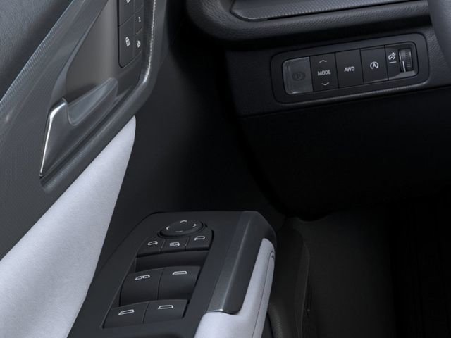 New 2026 Chevrolet Traverse High Country w/ LPO, Floor Liner Package AWD/4WD image 24