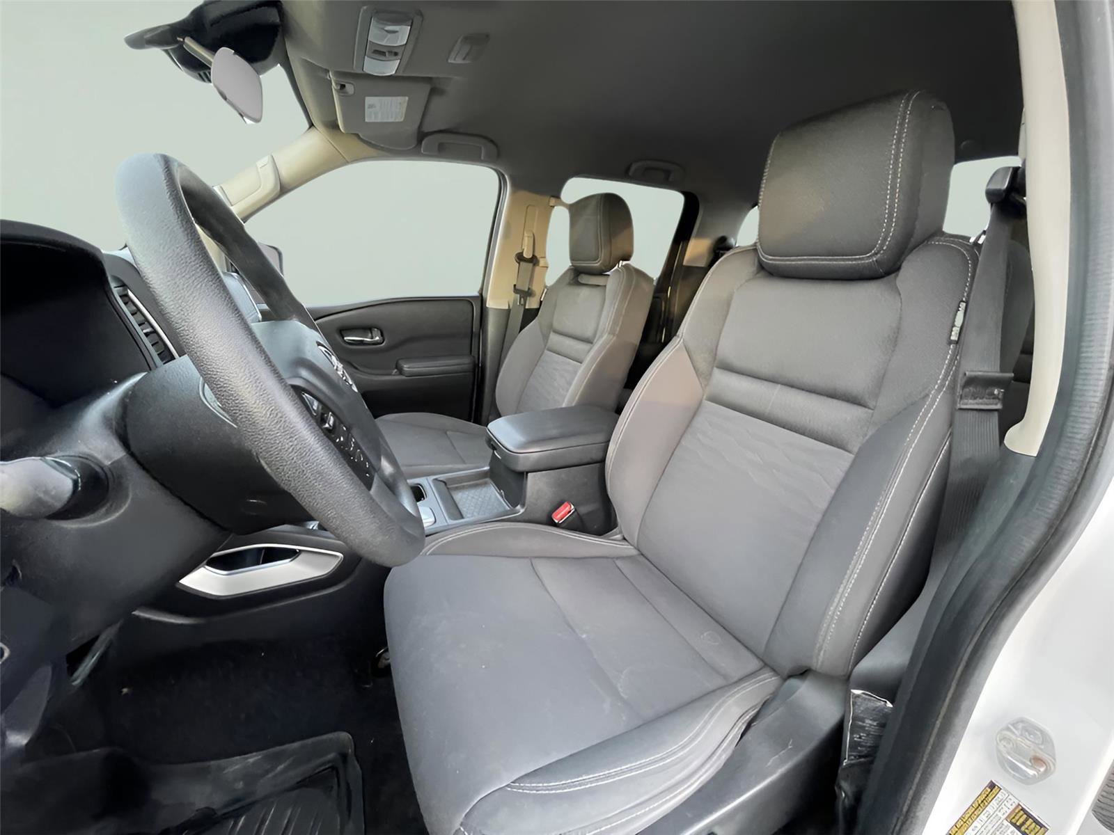 Used 2022 Nissan Frontier SV w/ Technology Package image 14