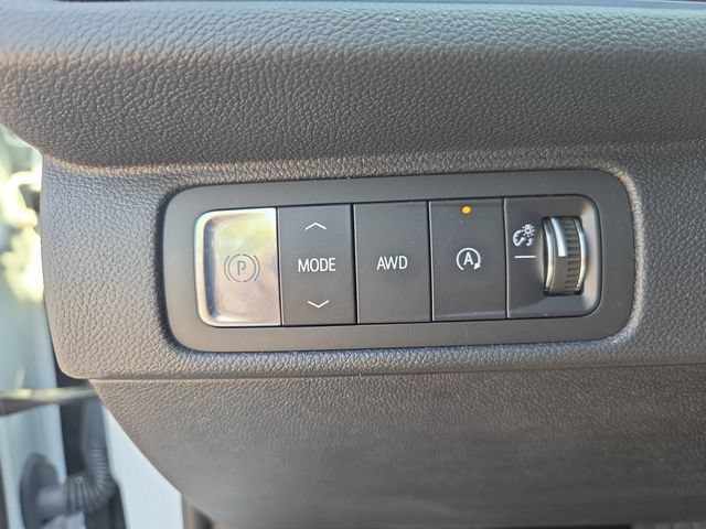 Used 2026 Chevrolet Traverse Z71 w/ Enhanced Driving Package AWD/4WD image 24