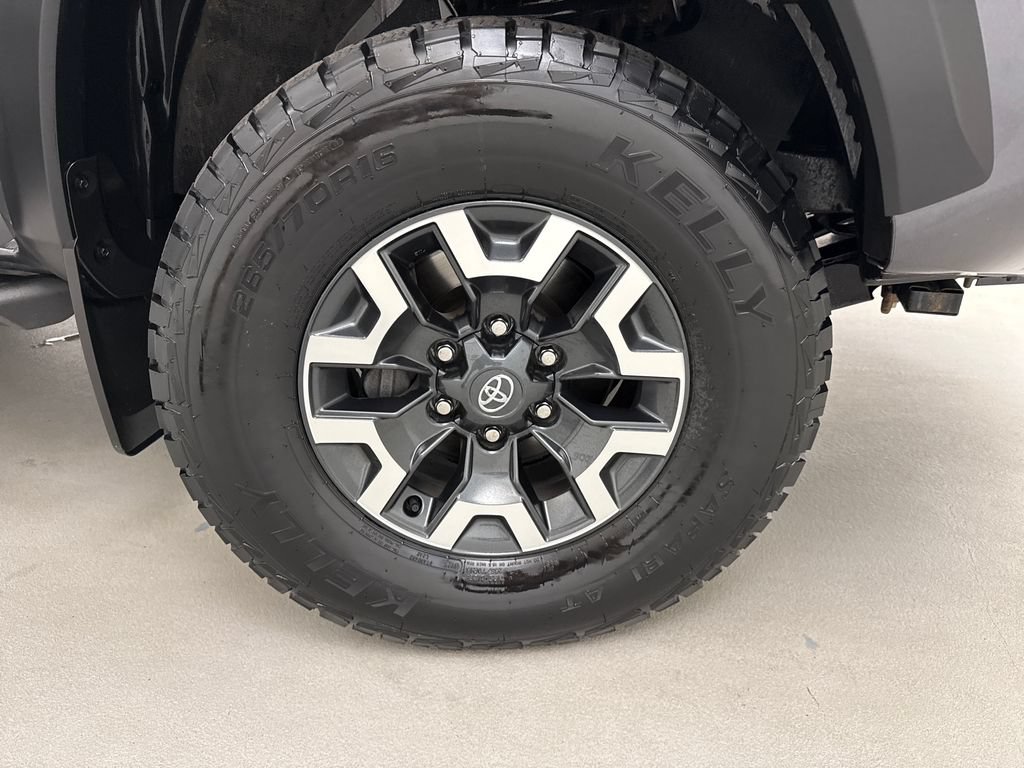 Used 2023 Toyota Tacoma TRD Off-Road AWD/4WD image 26