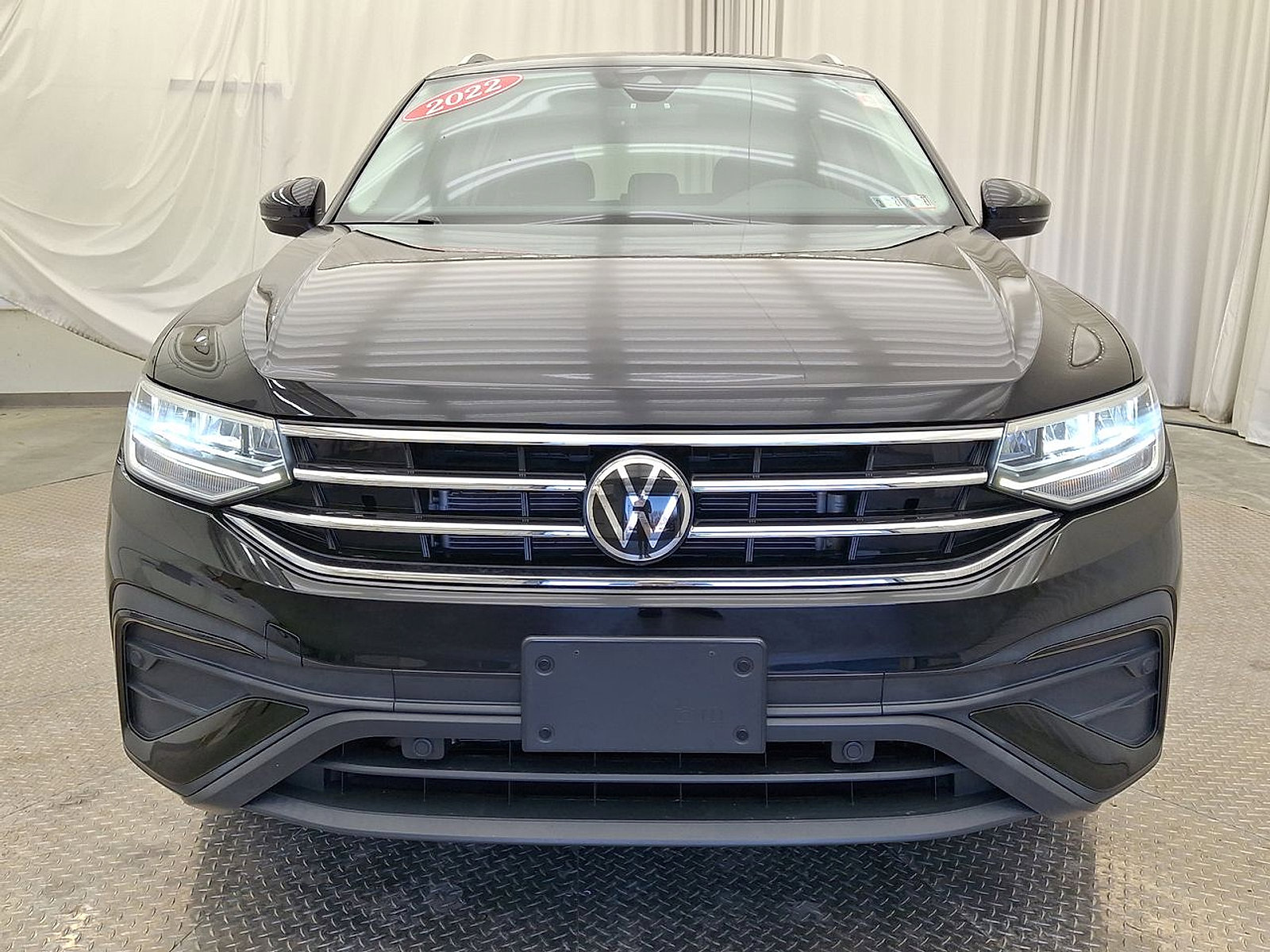 Used 2022 Volkswagen Tiguan SE image 29