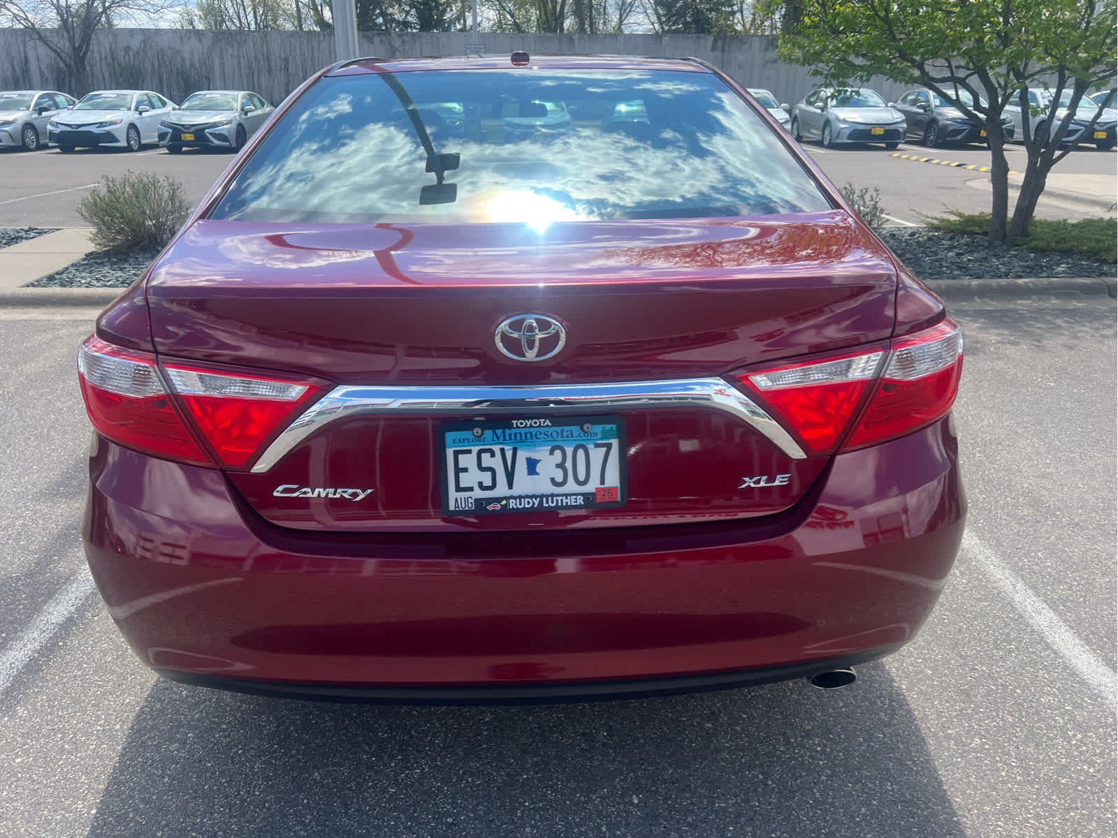 Used 2017 Toyota Camry XLE FWD image 5