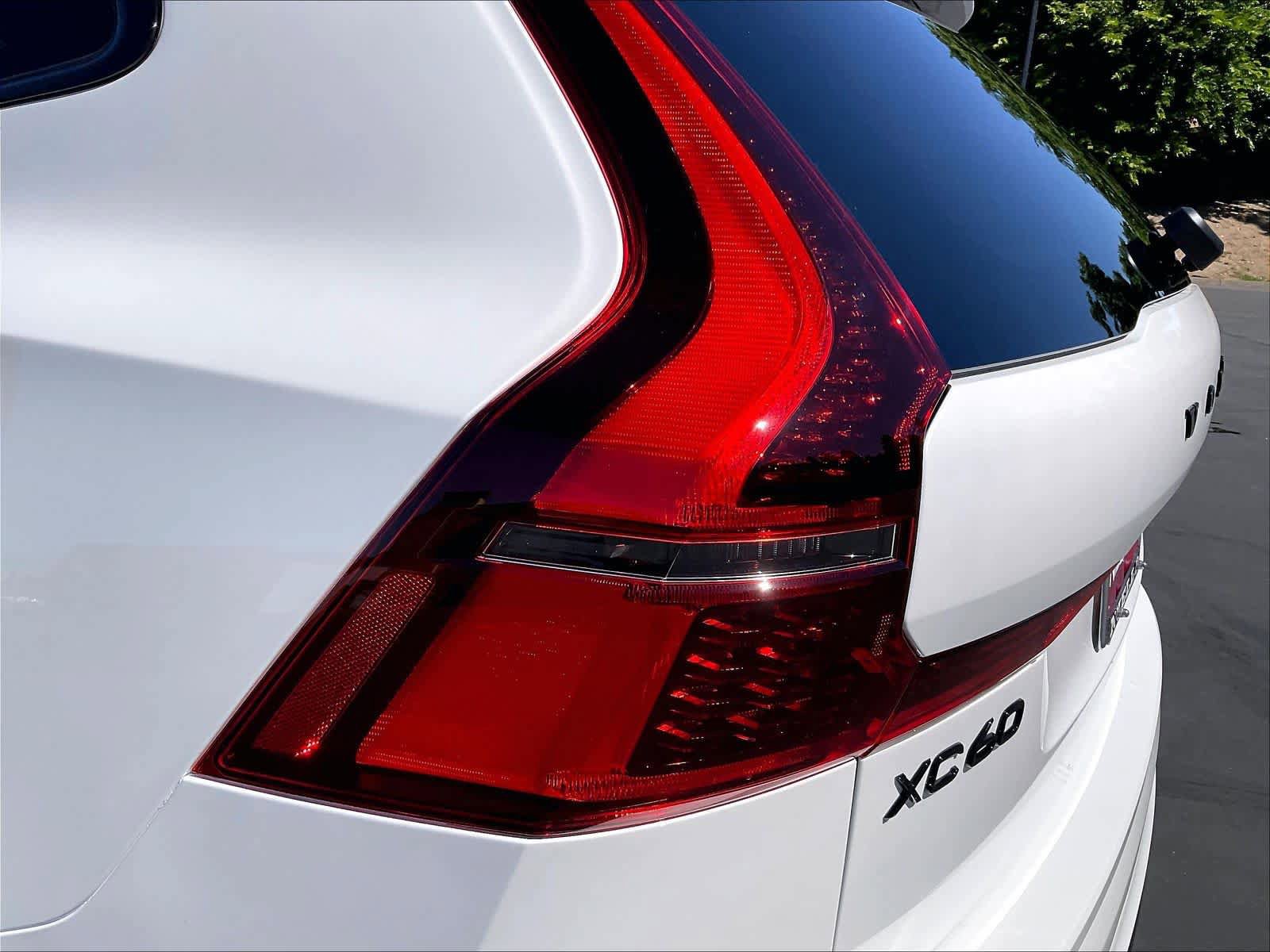 New 2026 Volvo XC60 T8 Ultra w/ Climate Package AWD/4WD image 25