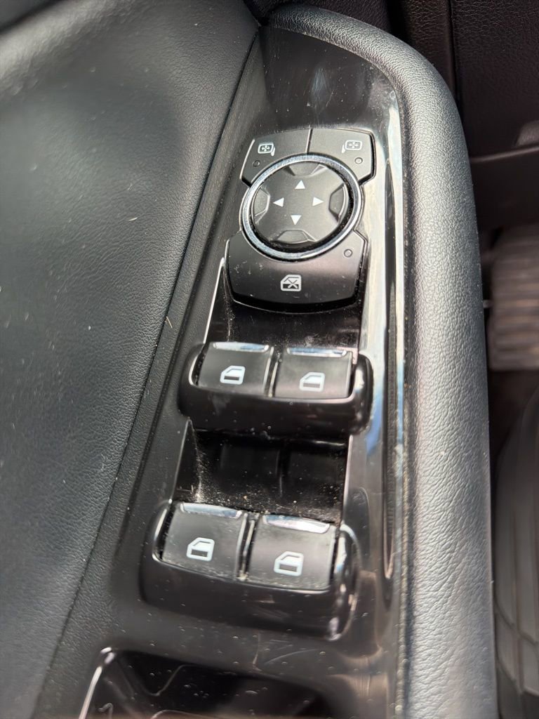 Used 2020 Ford Edge SEL image 6