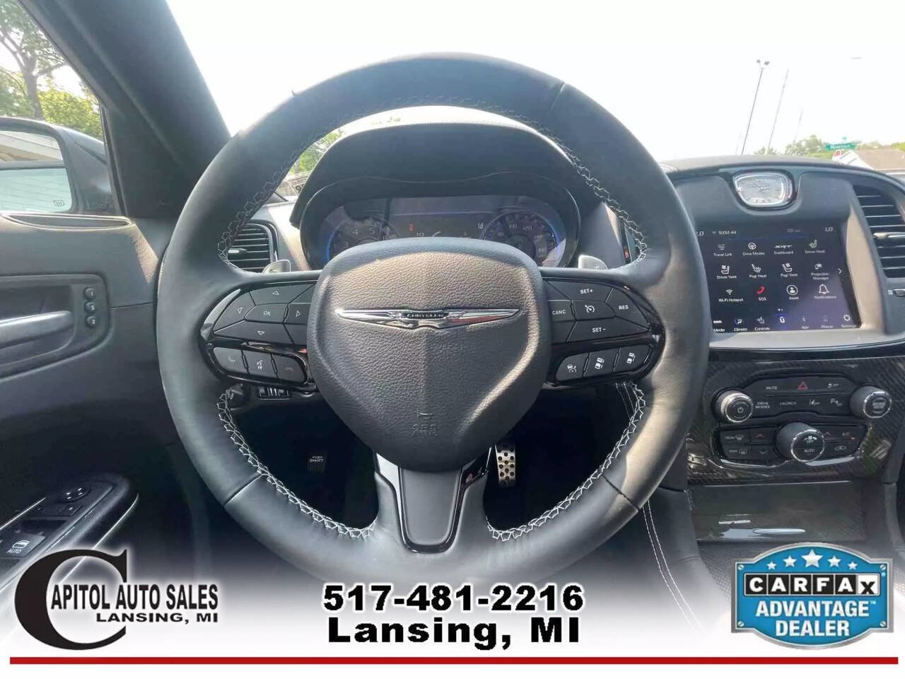 Used 2023 Chrysler 300 C image 17