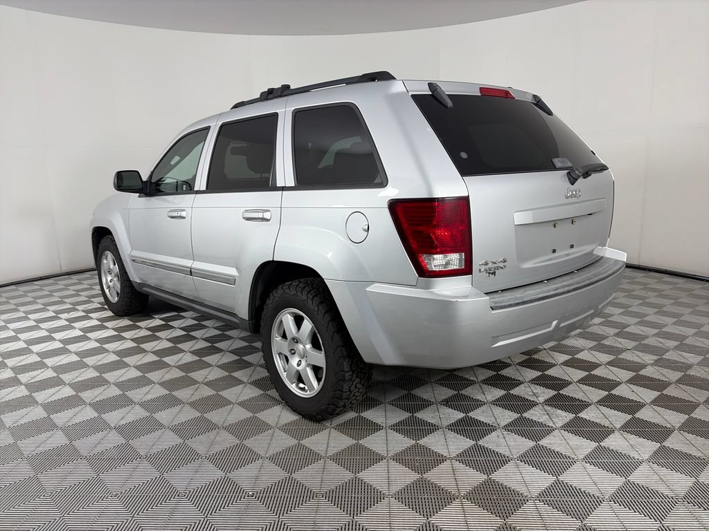 Used 2010 Jeep Grand Cherokee Laredo AWD/4WD image 5