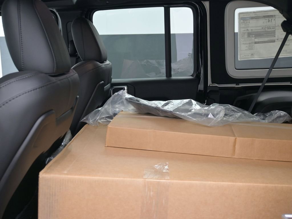 New 2024 Jeep Wrangler Unlimited Rubicon 392 AWD/4WD image 16