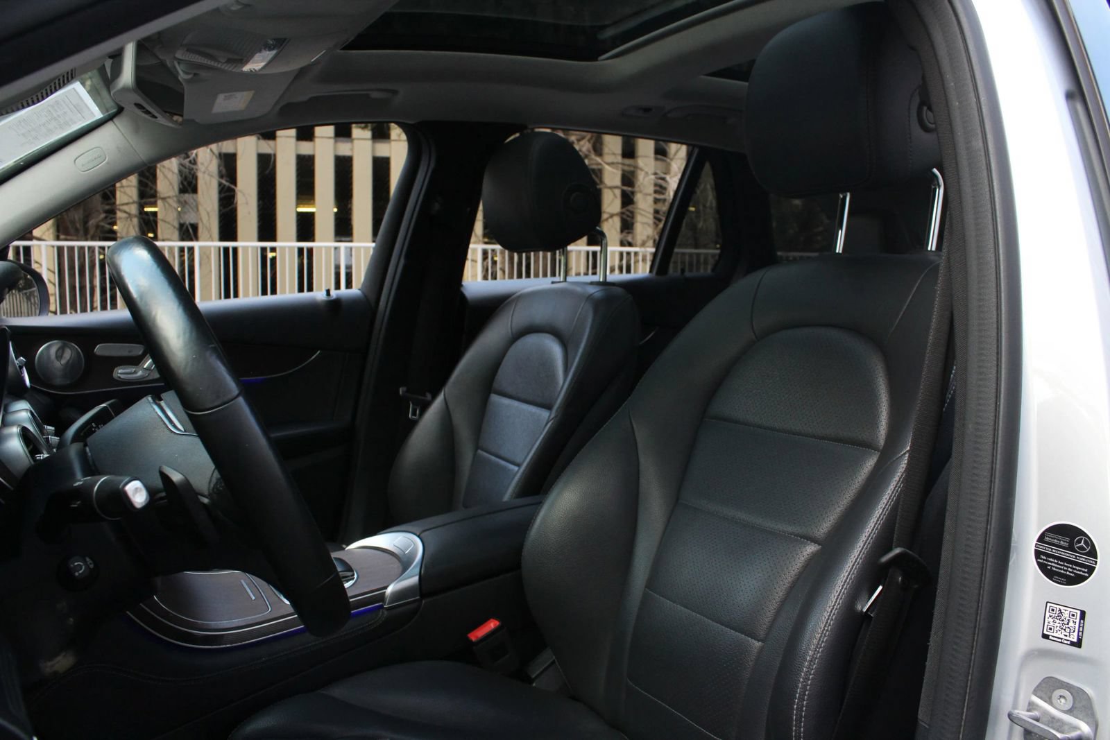 Used 2020 Mercedes-Benz GLC 300 4MATIC w/ Multimedia Package image 17
