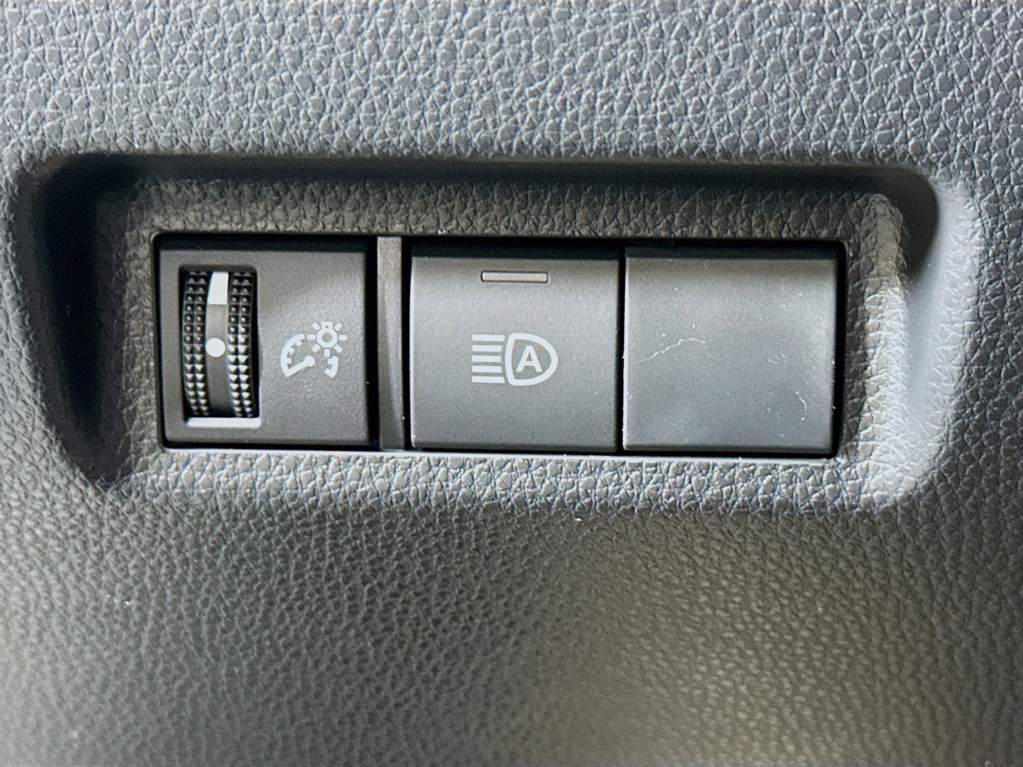 Used 2025 Toyota RAV4 LE image 17