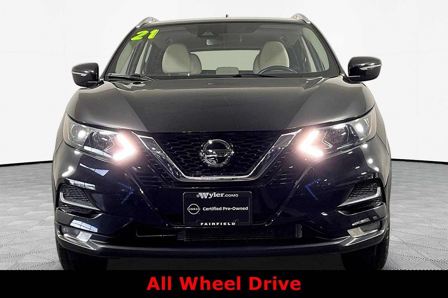 Used 2021 Nissan Rogue Sport SV AWD/4WD image 2
