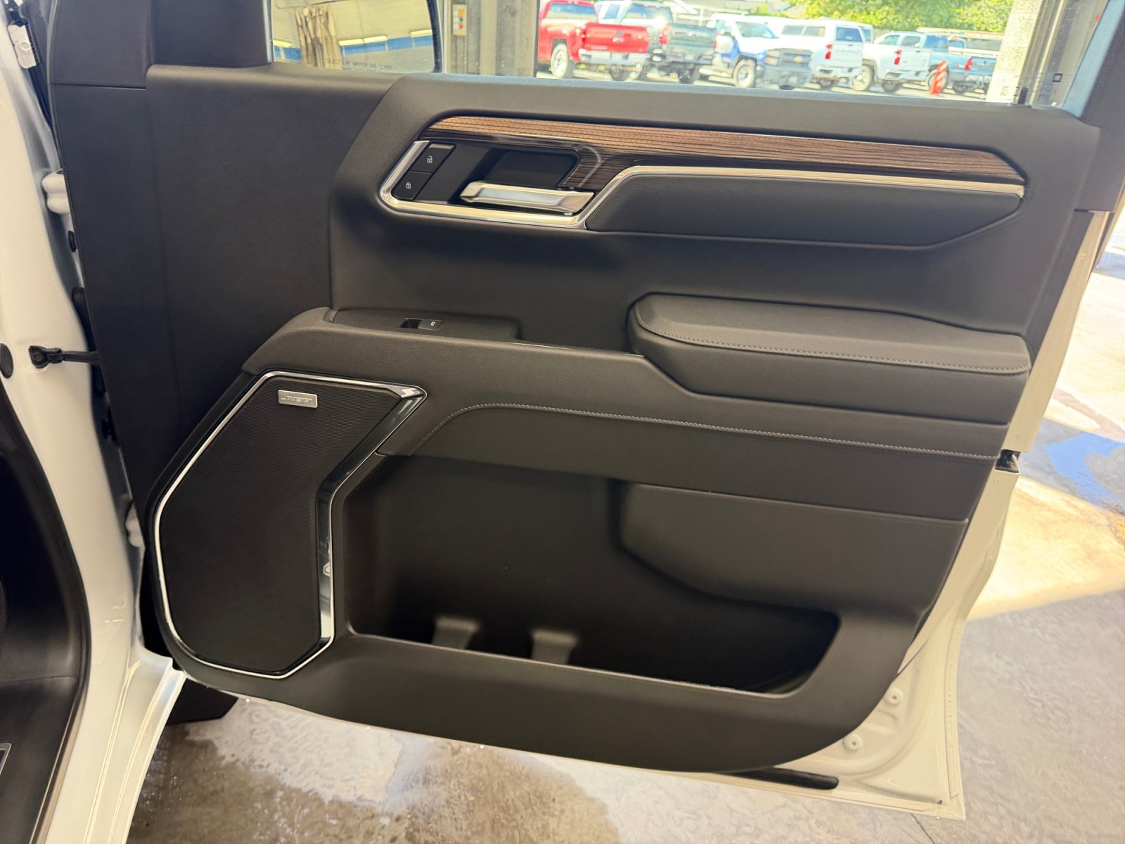 New 2026 Chevrolet Silverado 1500 LT Trail Boss w/ Convenience Package II AWD/4WD image 16