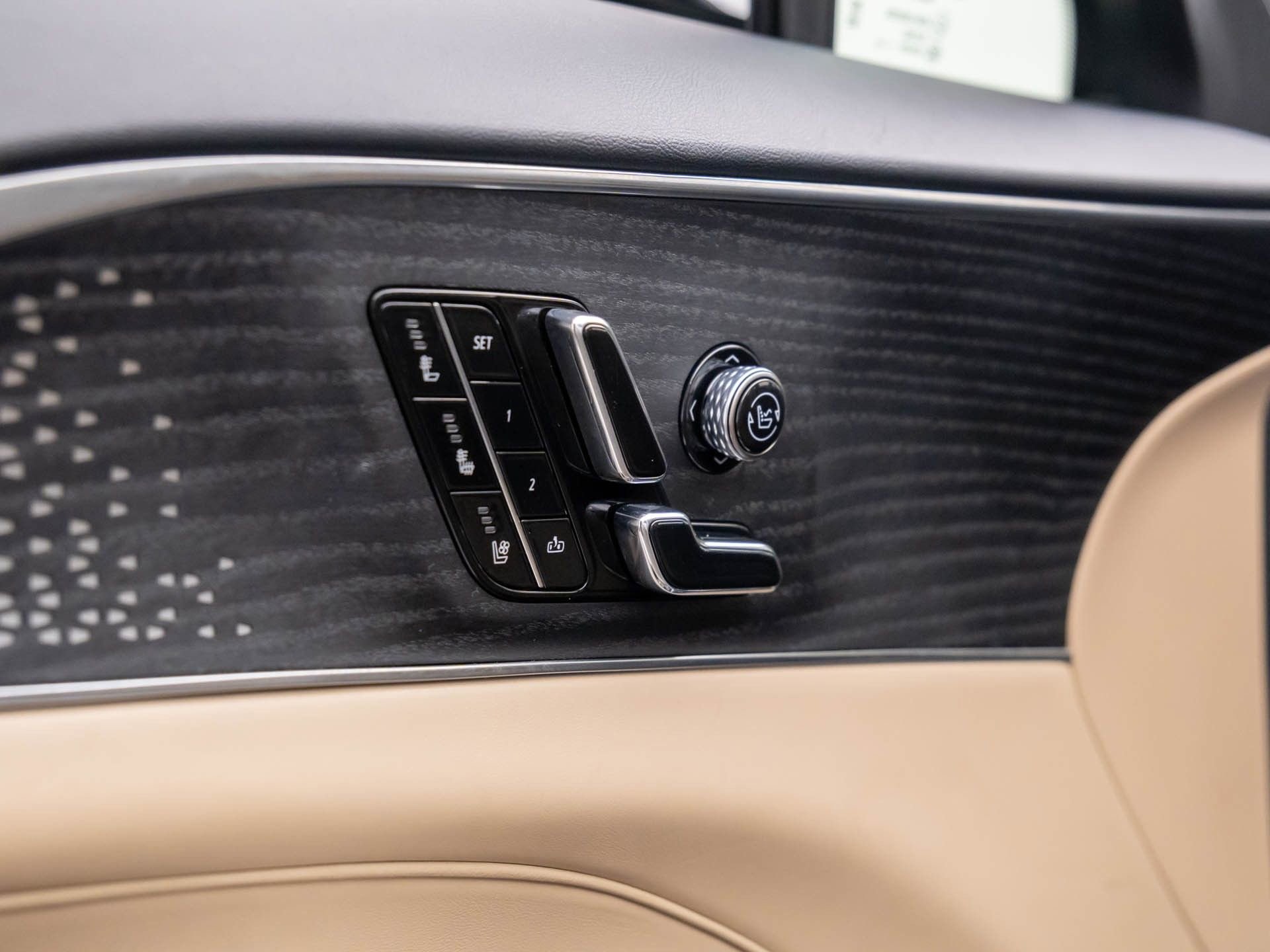 Certified 2024 Cadillac Lyriq Sport w/ Nappa Leather Package image 19