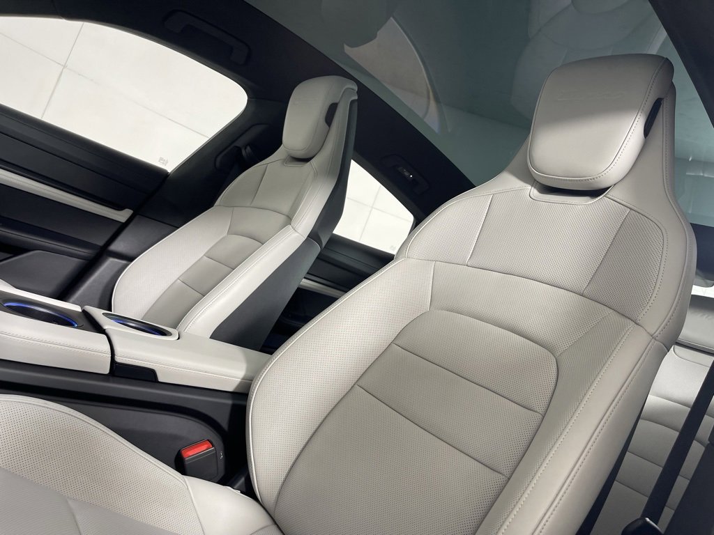 Certified 2024 Porsche Taycan Turbo image 5
