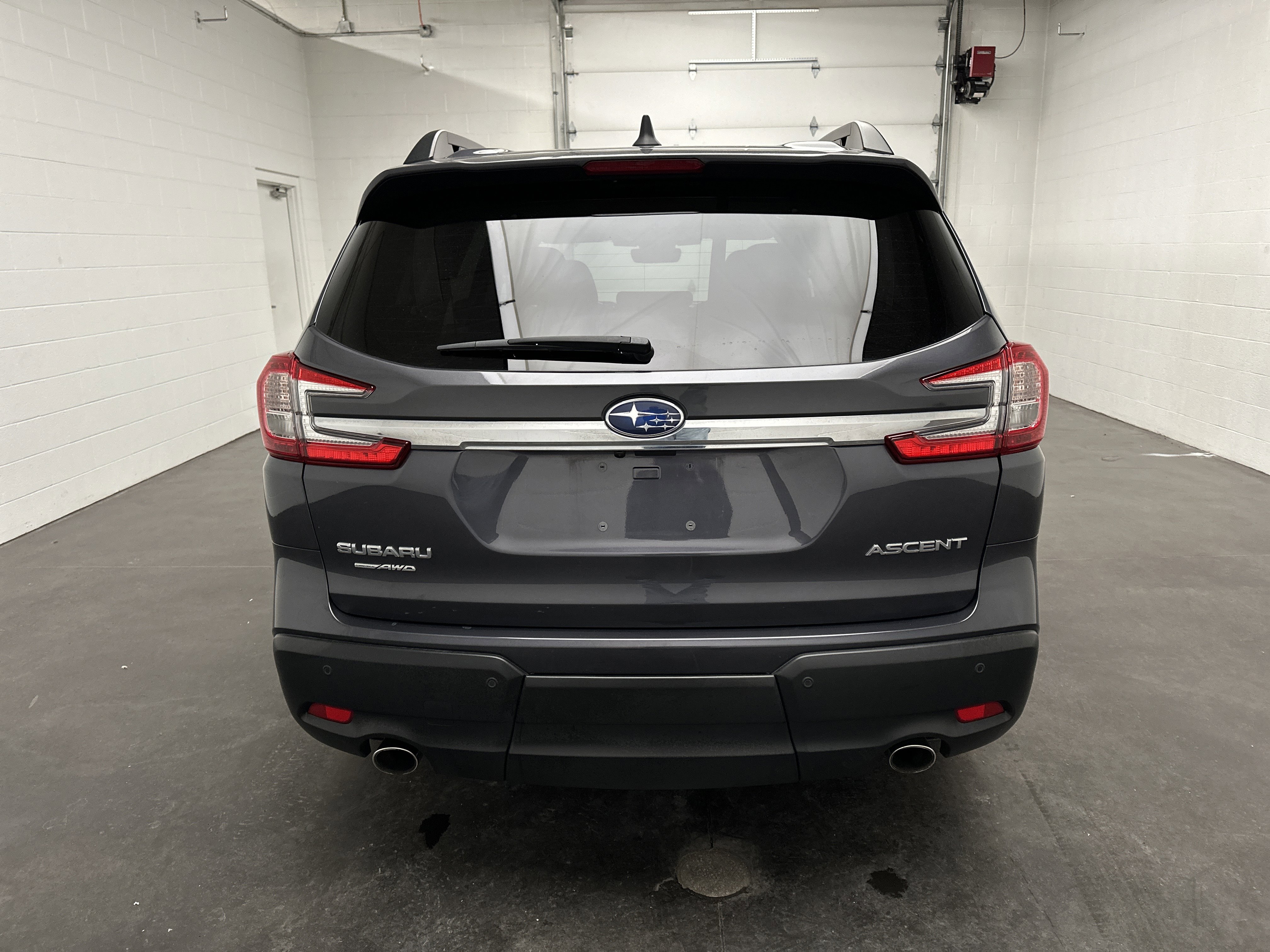 Used 2023 Subaru Ascent Premium w/ Convenience Package image 8