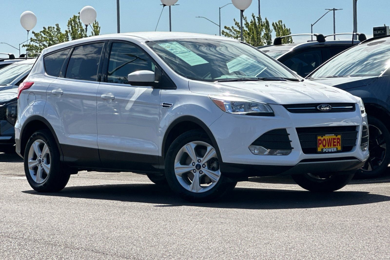 Used 2016 Ford Escape SE image 2