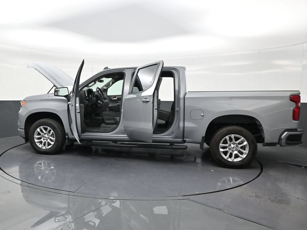 Used 2025 Chevrolet Silverado 1500 RST RWD image 30