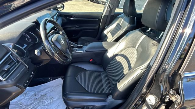 Used 2023 Toyota Camry SE image 17