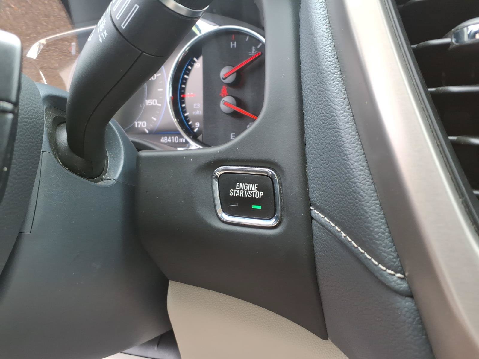 Used 2021 GMC Acadia Denali w/ Denali Technology Package FWD image 12