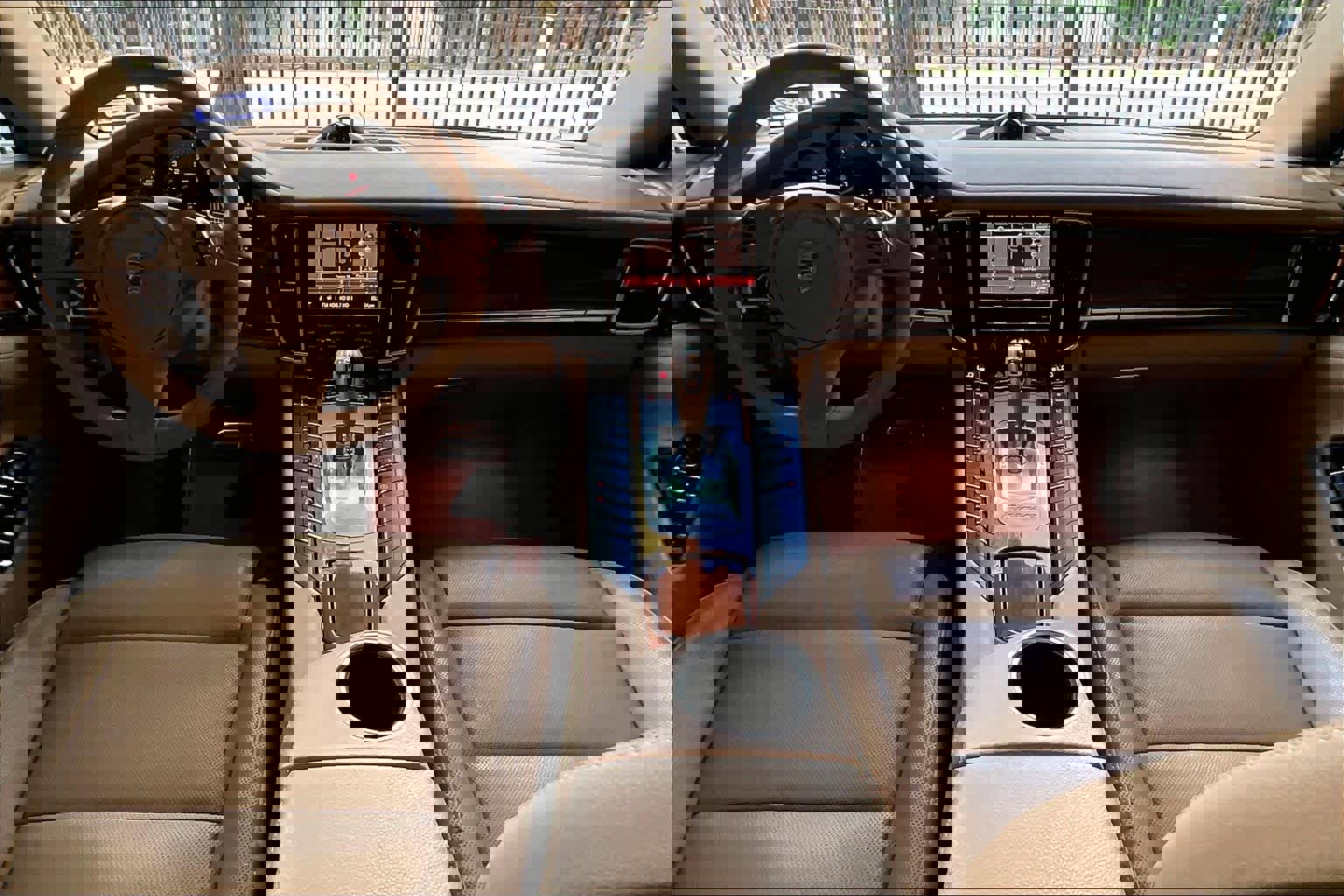 Used 2014 Porsche Panamera image 15