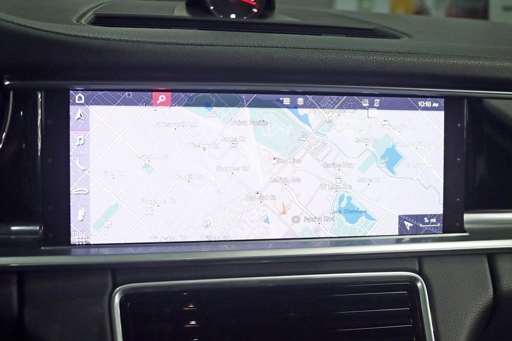 Used 2020 Porsche Panamera 4 image 17