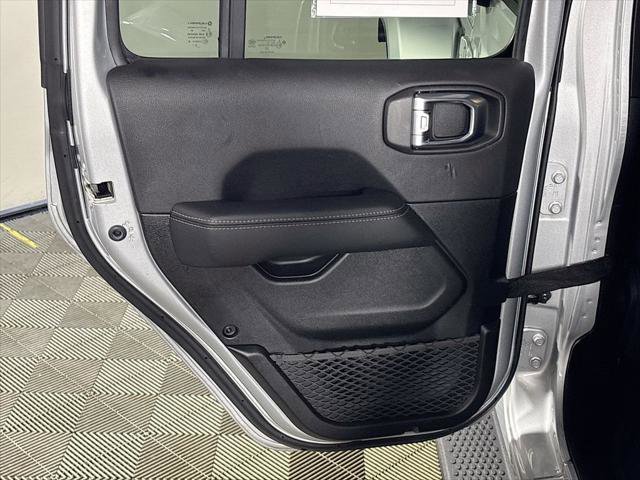 Certified 2023 Jeep Wrangler Unlimited Sahara w/ Cold Weather Group image 20