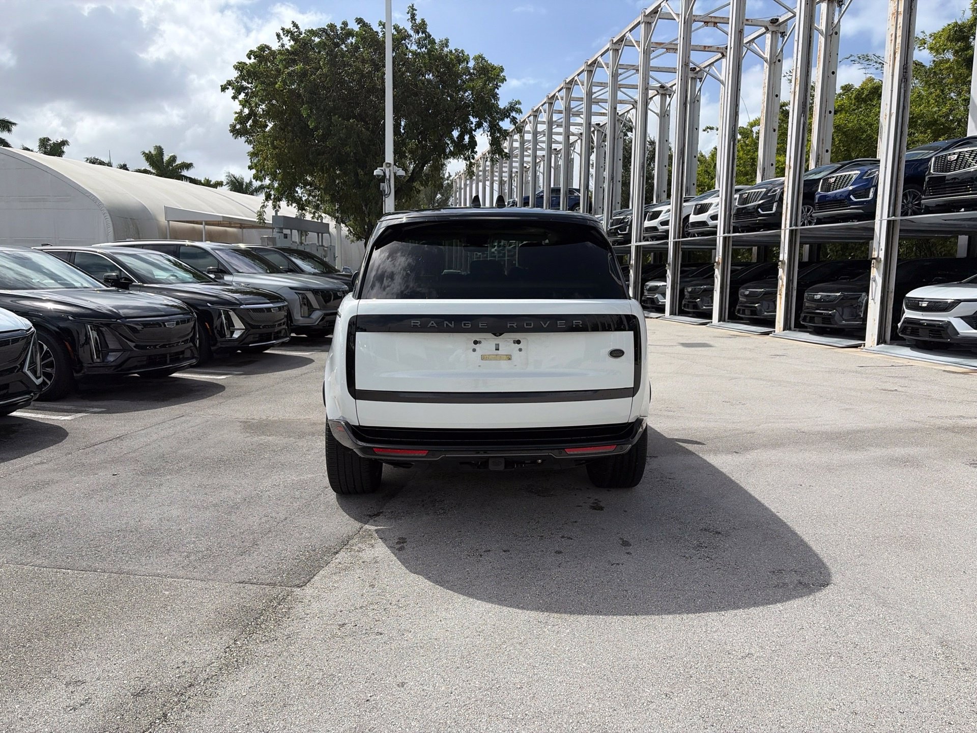 Used 2023 Land Rover Range Rover SE AWD/4WD image 4