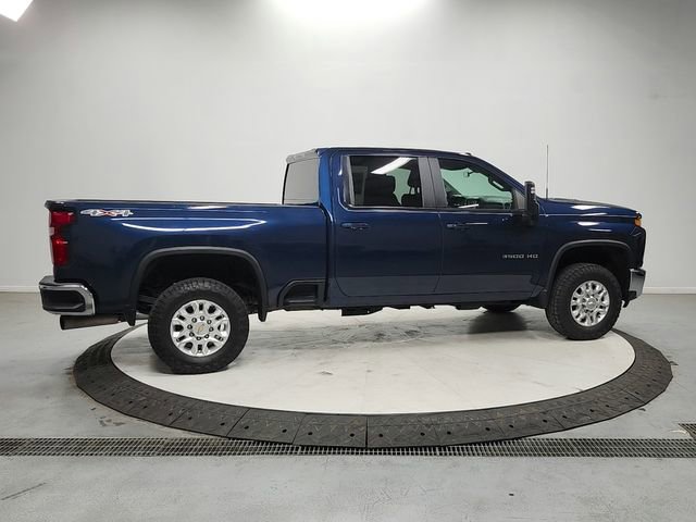 Used 2022 Chevrolet Silverado 3500 LT w/ Convenience Package image 8