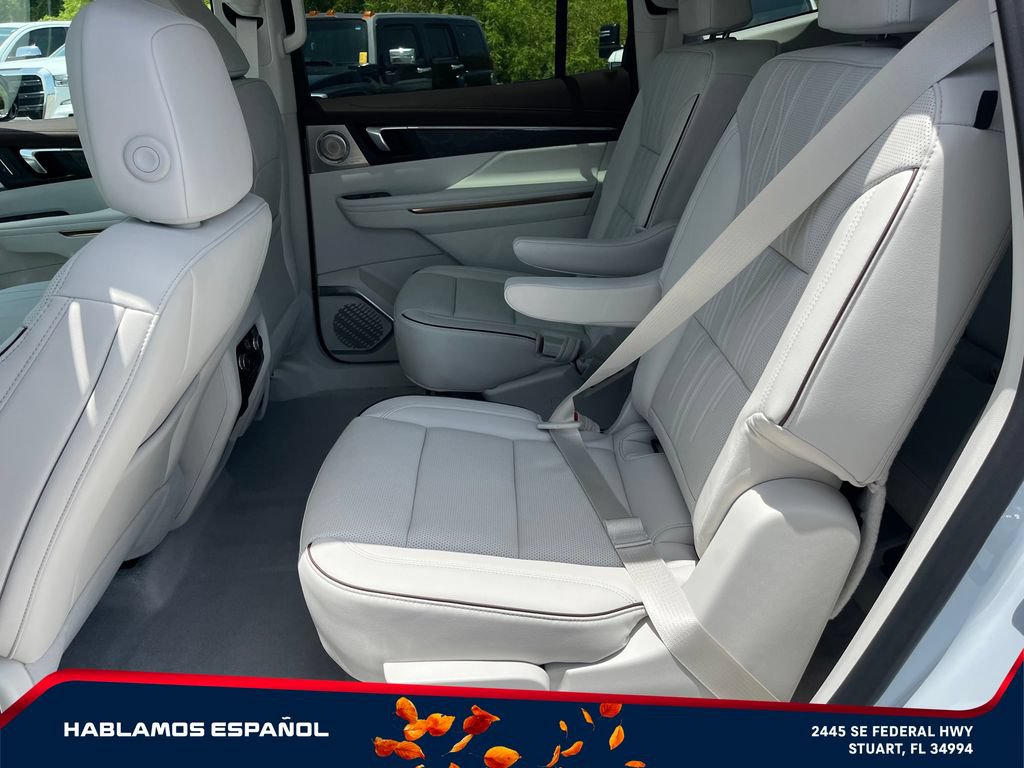 New 2026 Buick Enclave Avenir w/ Super Cruise Package AWD/4WD image 11