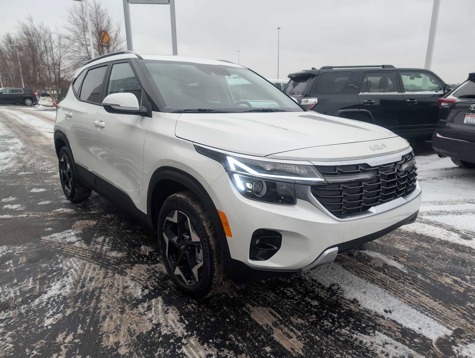 Used 2025 Kia Seltos S