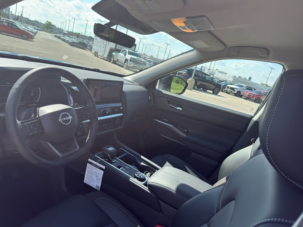 New 2026 Nissan Pathfinder SL AWD/4WD image 25
