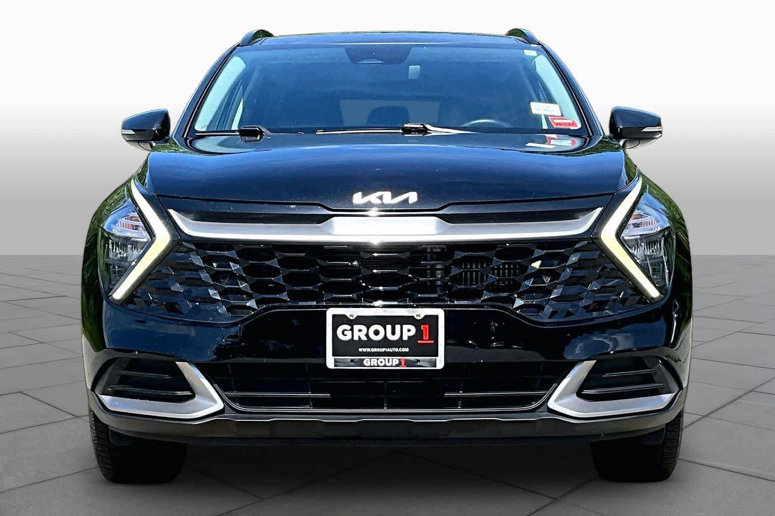 Used 2023 Kia Sportage EX w/ EX Premium Package AWD/4WD image 4