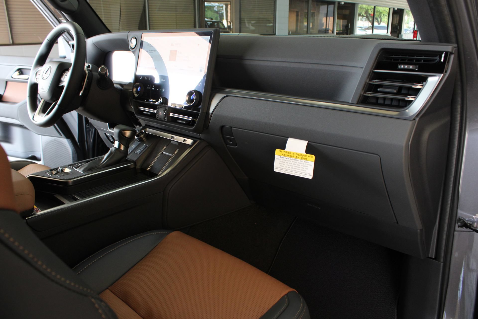 Used 2026 Lexus GX 550 w/ Cold Area Package AWD/4WD image 5
