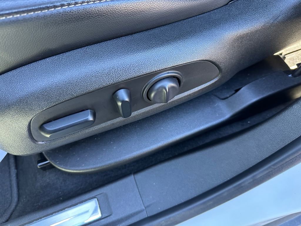 Used 2022 GMC Acadia SLT w/ Technology Package image 29