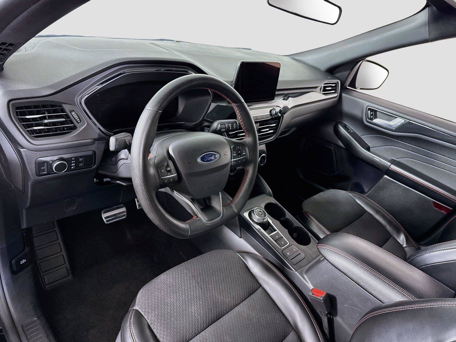 Used 2024 Ford Escape ST-Line AWD/4WD image 4