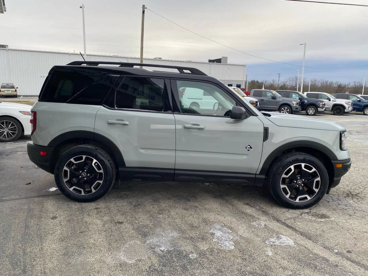 Used 2022 Ford Bronco Sport Outer Banks w/ Tech Package AWD/4WD image 7
