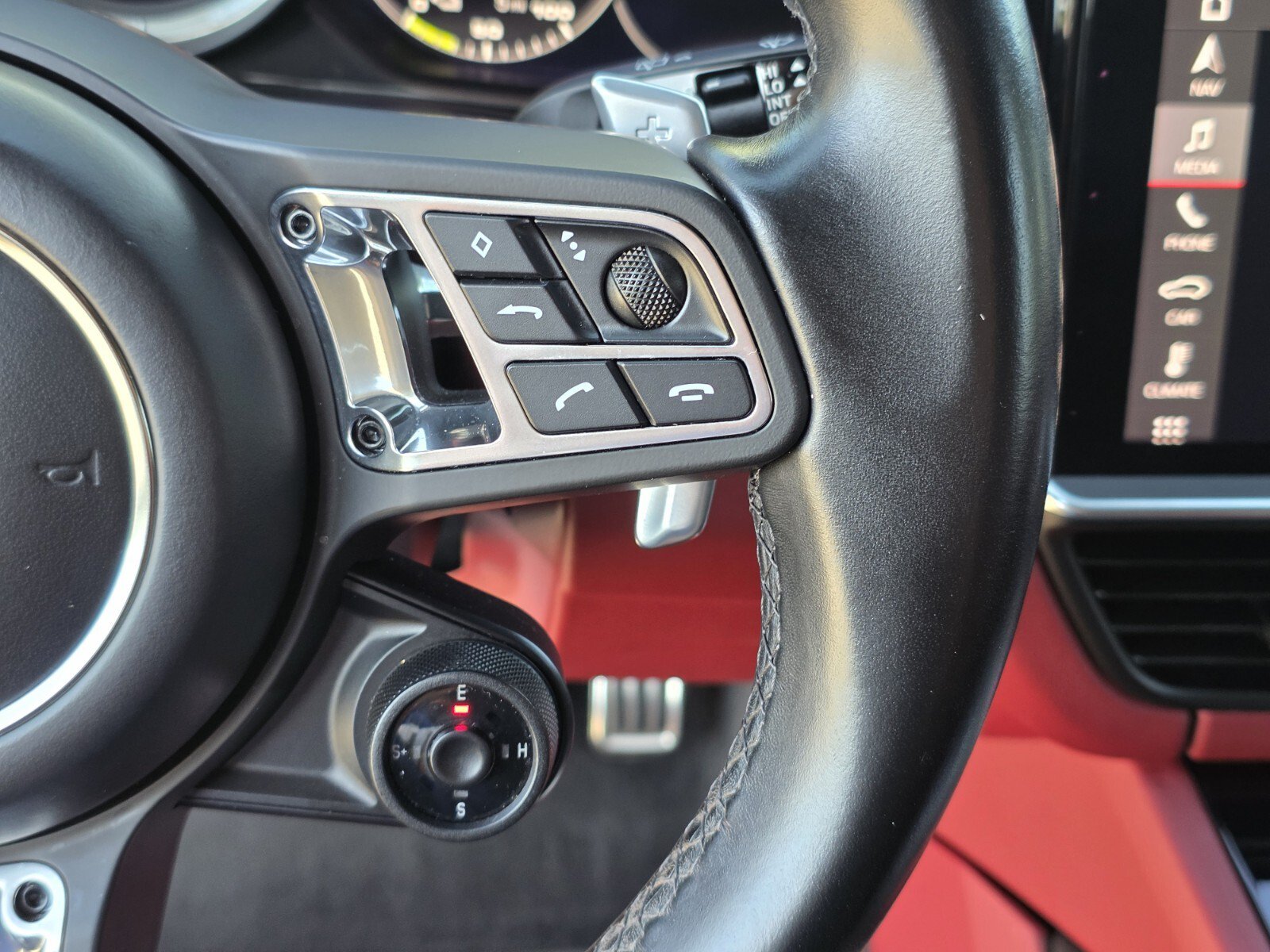 Used 2021 Porsche Cayenne Turbo S AWD/4WD image 20